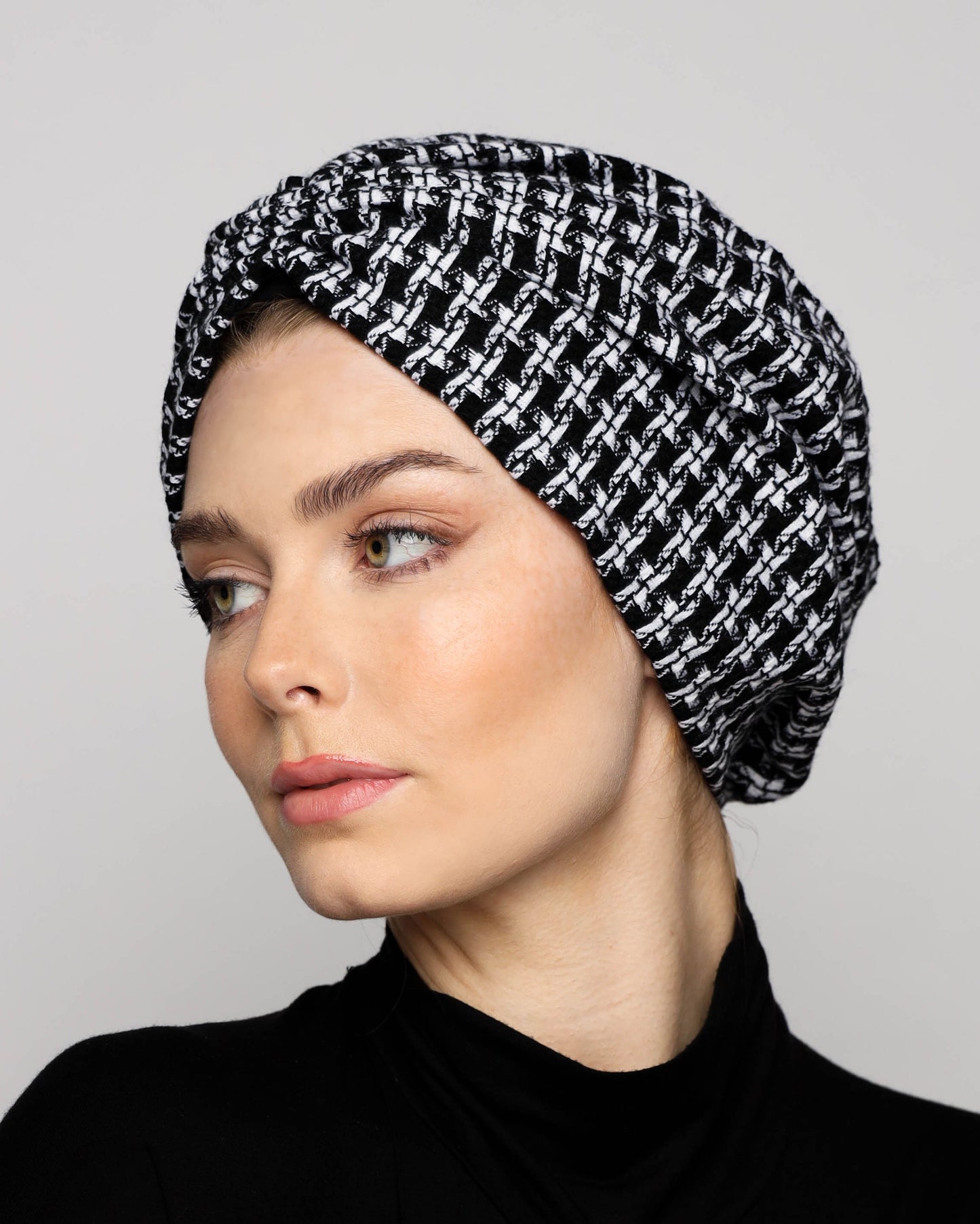 B&W Gathering Wool Turban