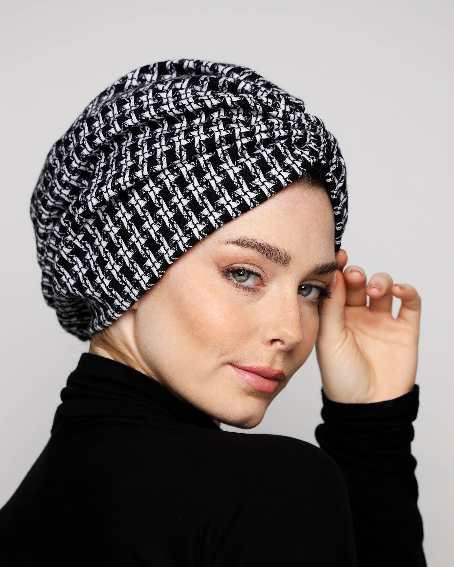 B&W Gathering Wool Turban