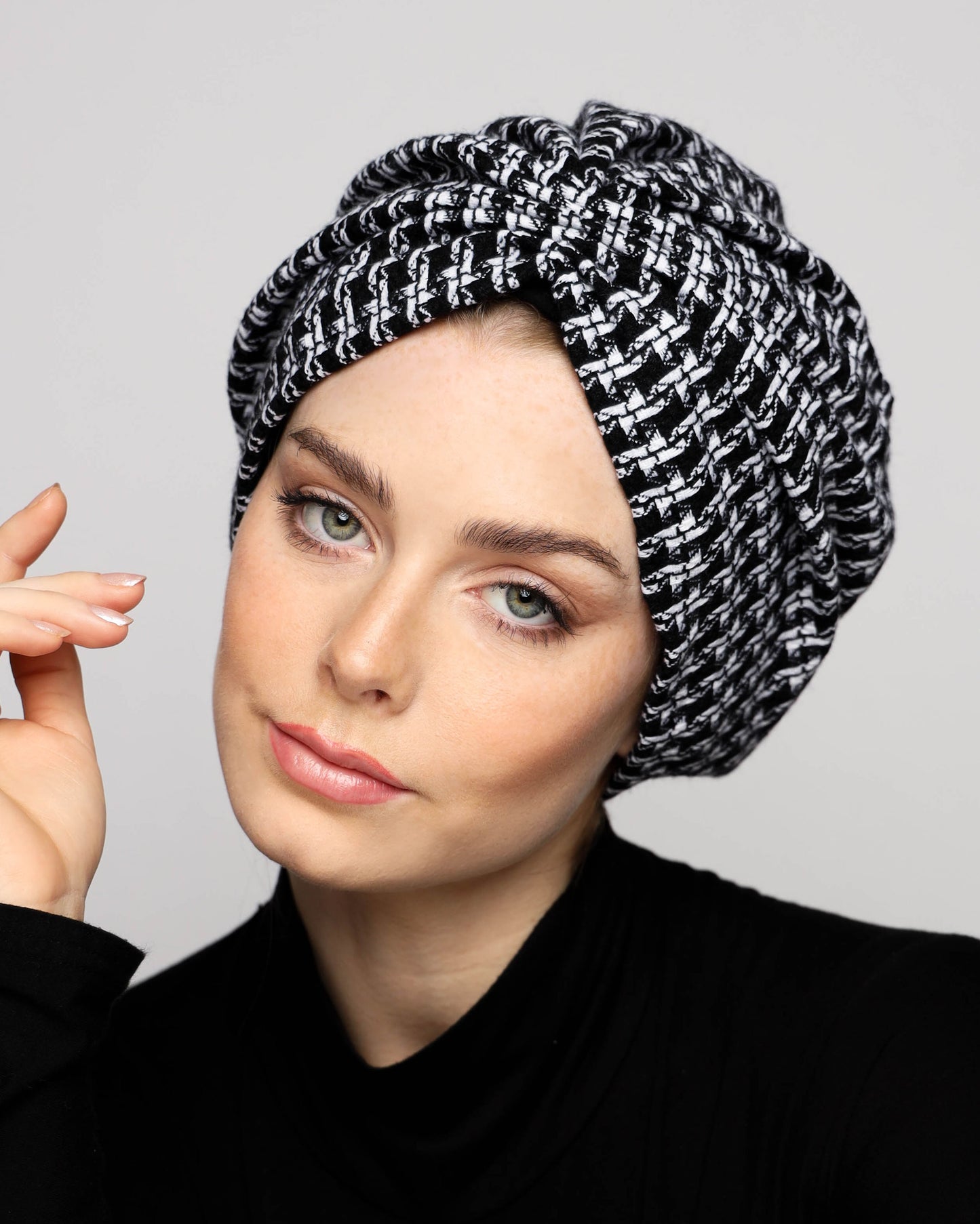 B&W Gathering Wool Turban