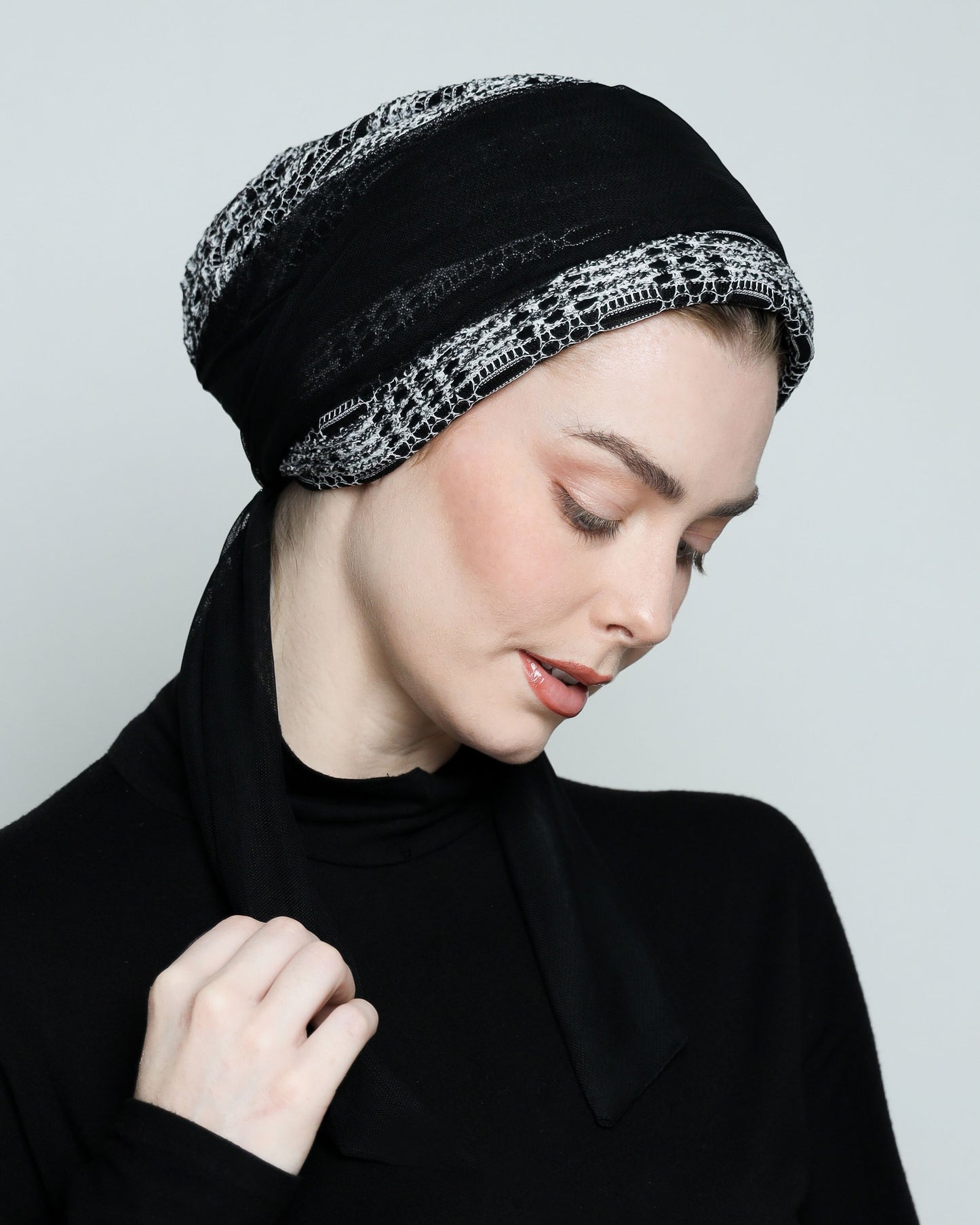 Multi-way BW Knitting Turban