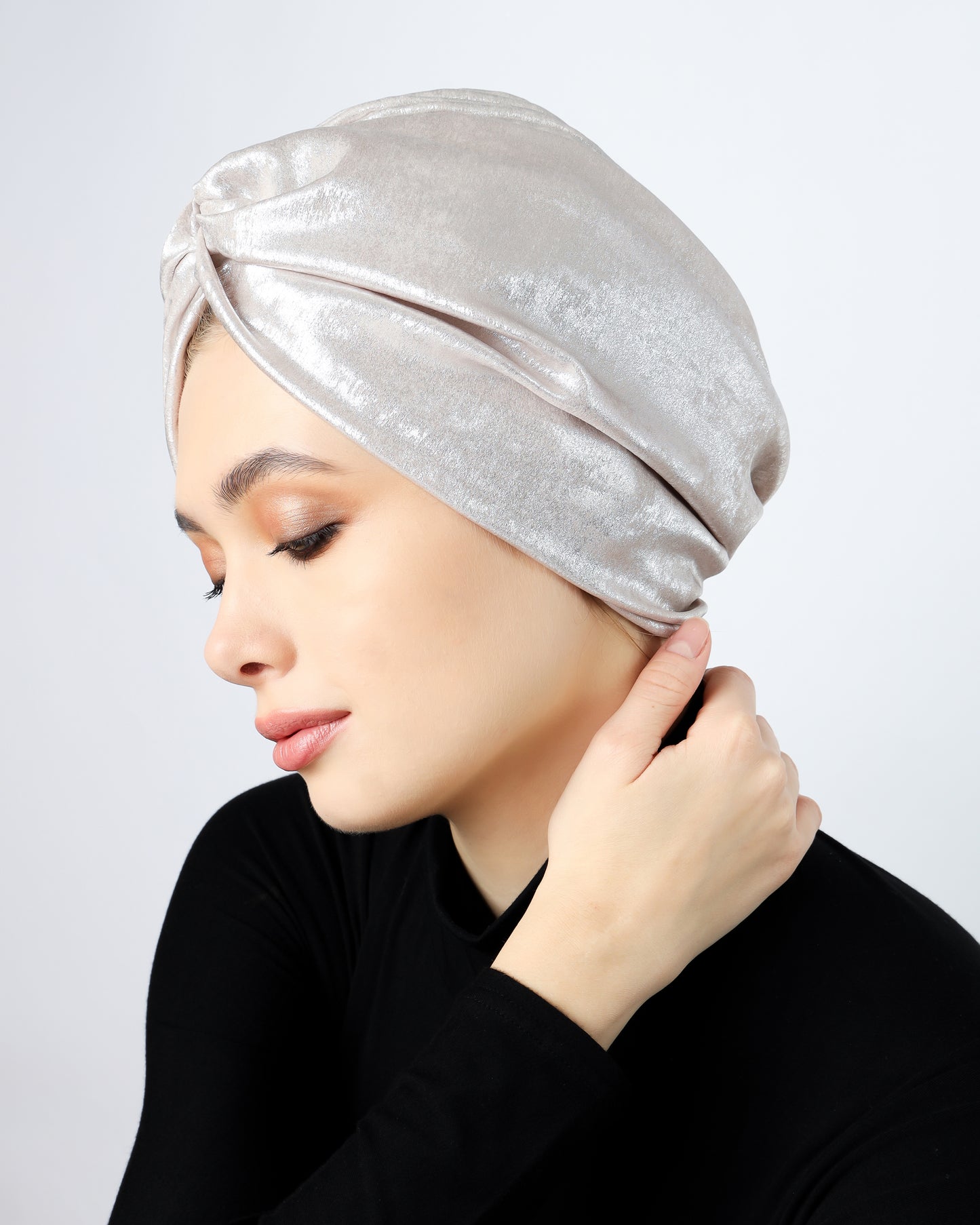 Glam Metallic twisted lines turban