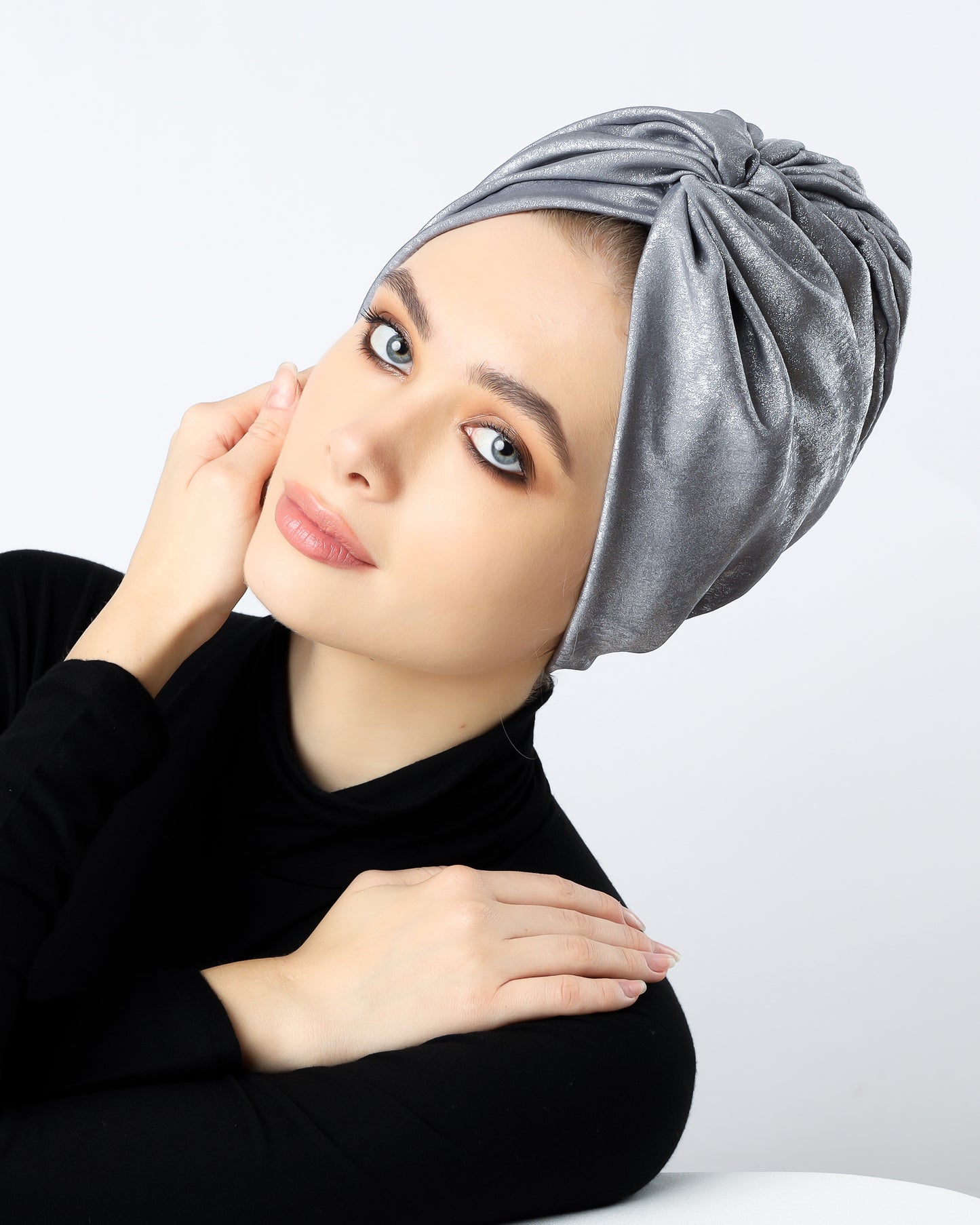 Glam Metallic twisted lines turban