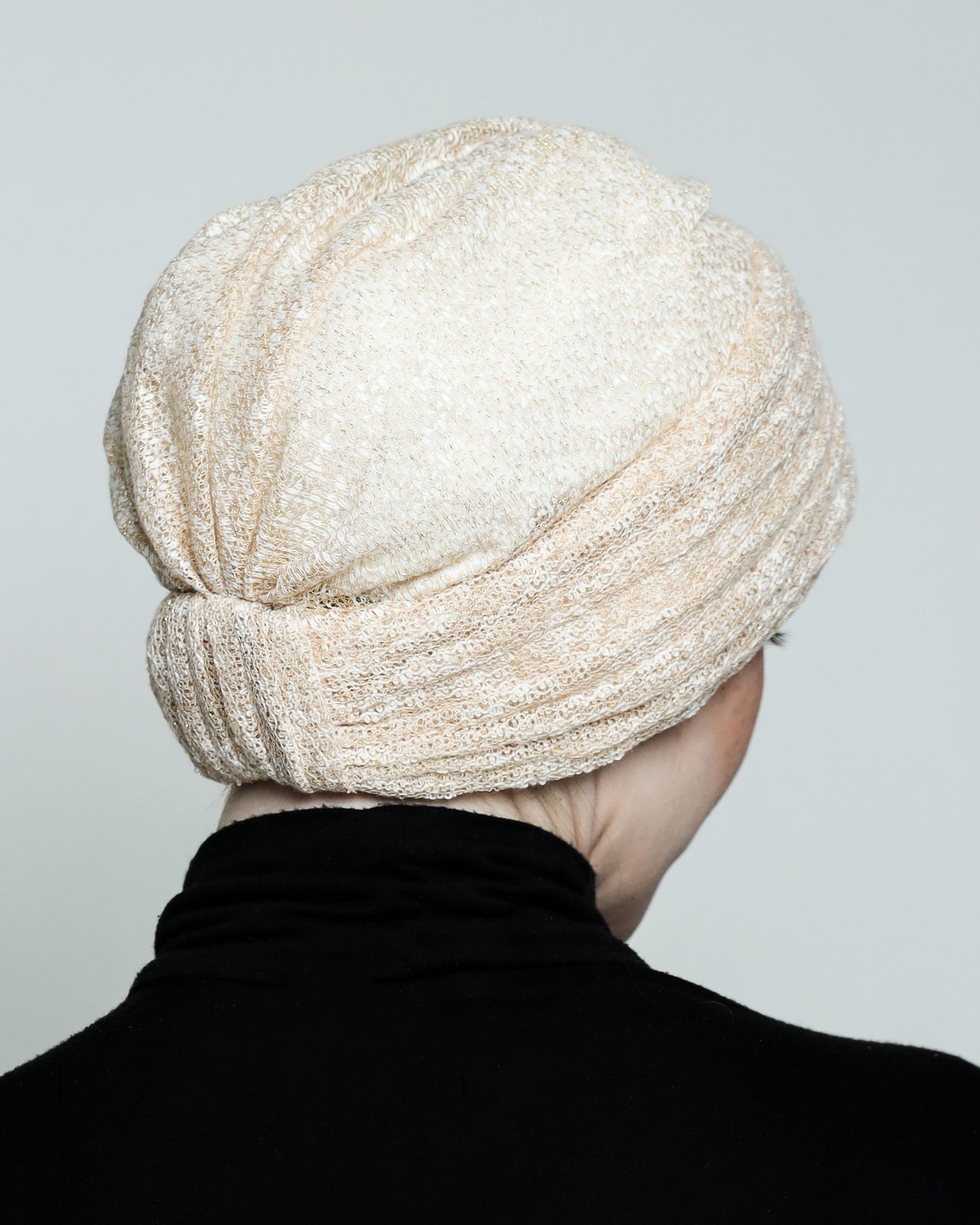 Golden off-White Pleats Turban