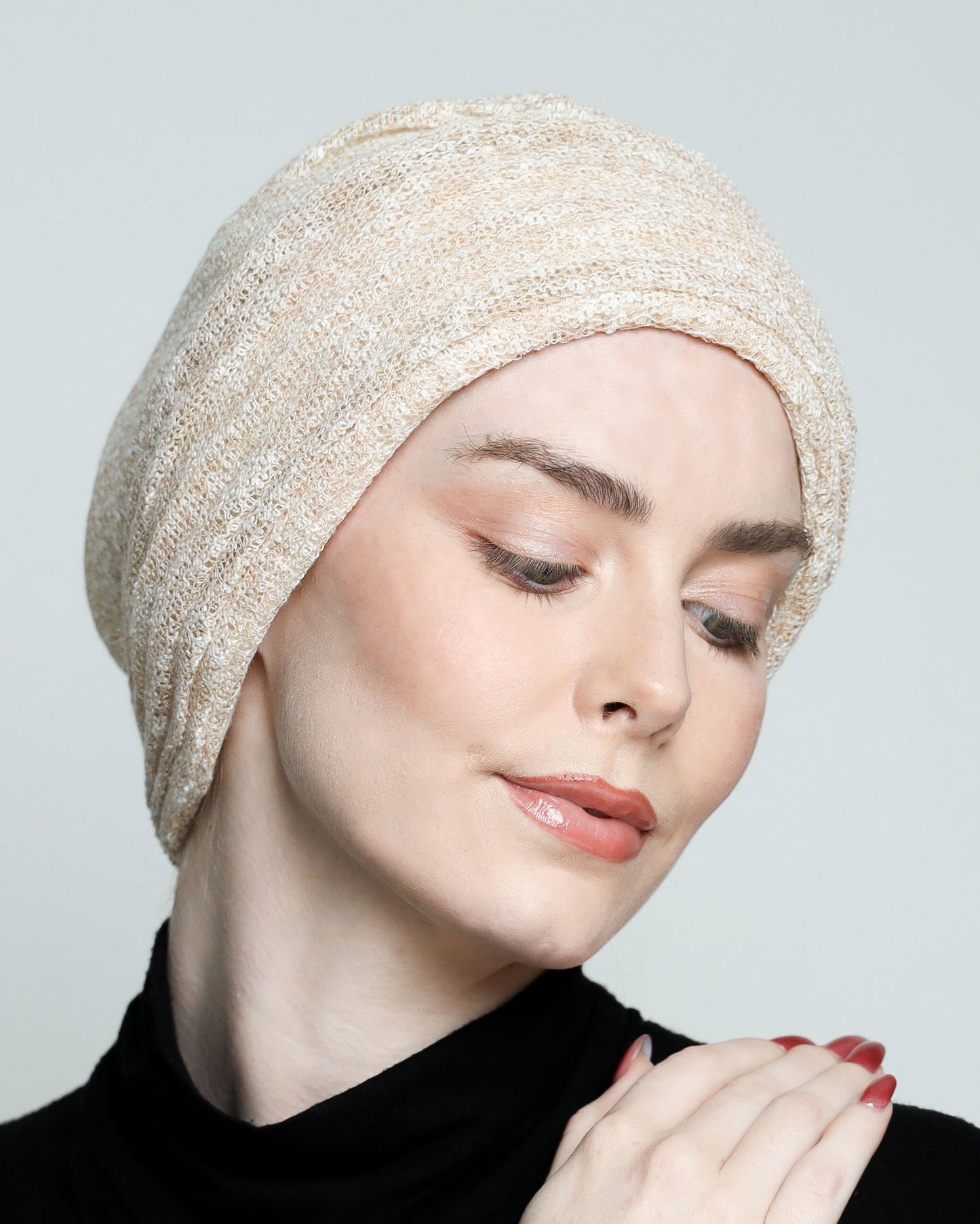 Golden off-White Pleats Turban