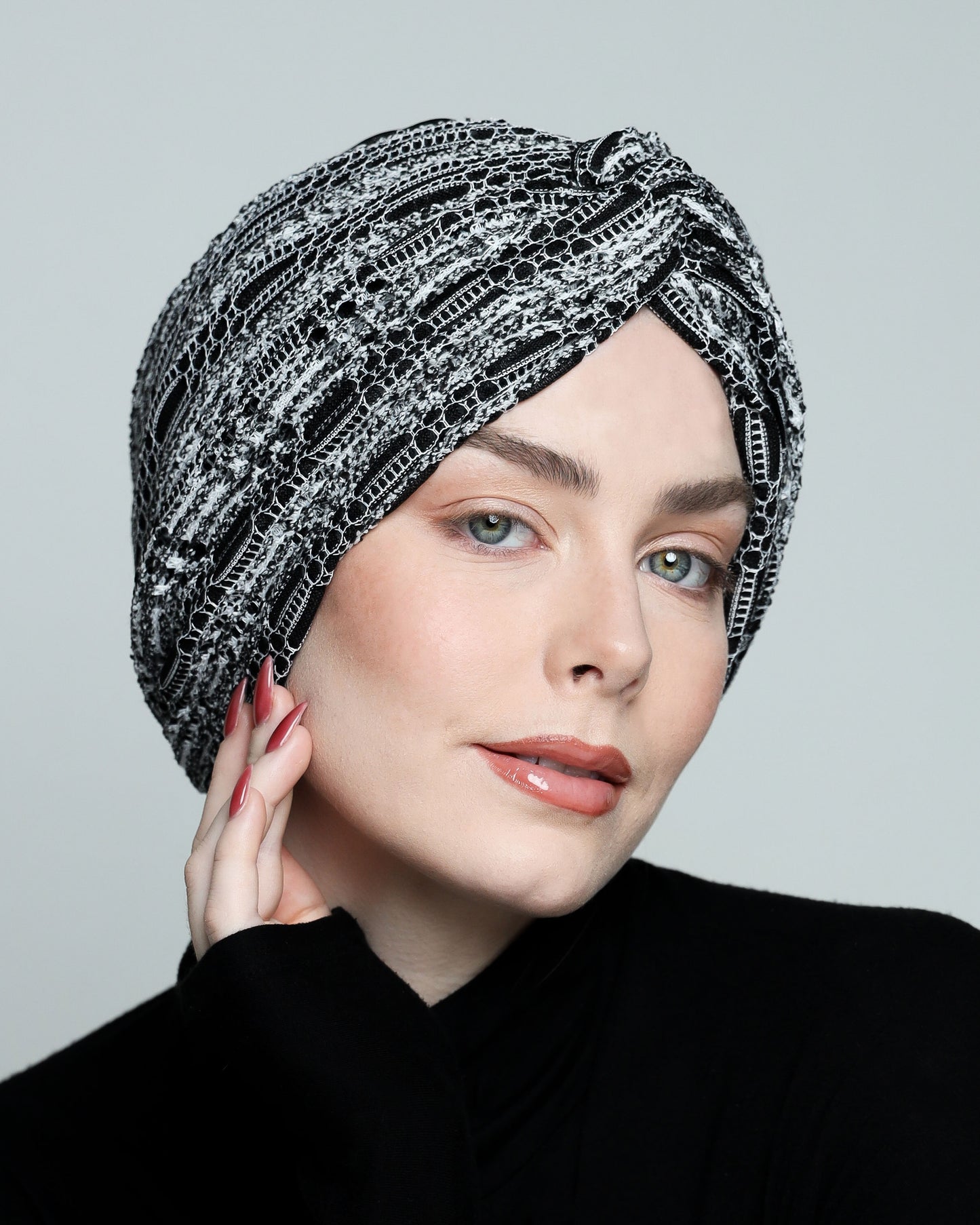 Twisted BW Knitting Turban