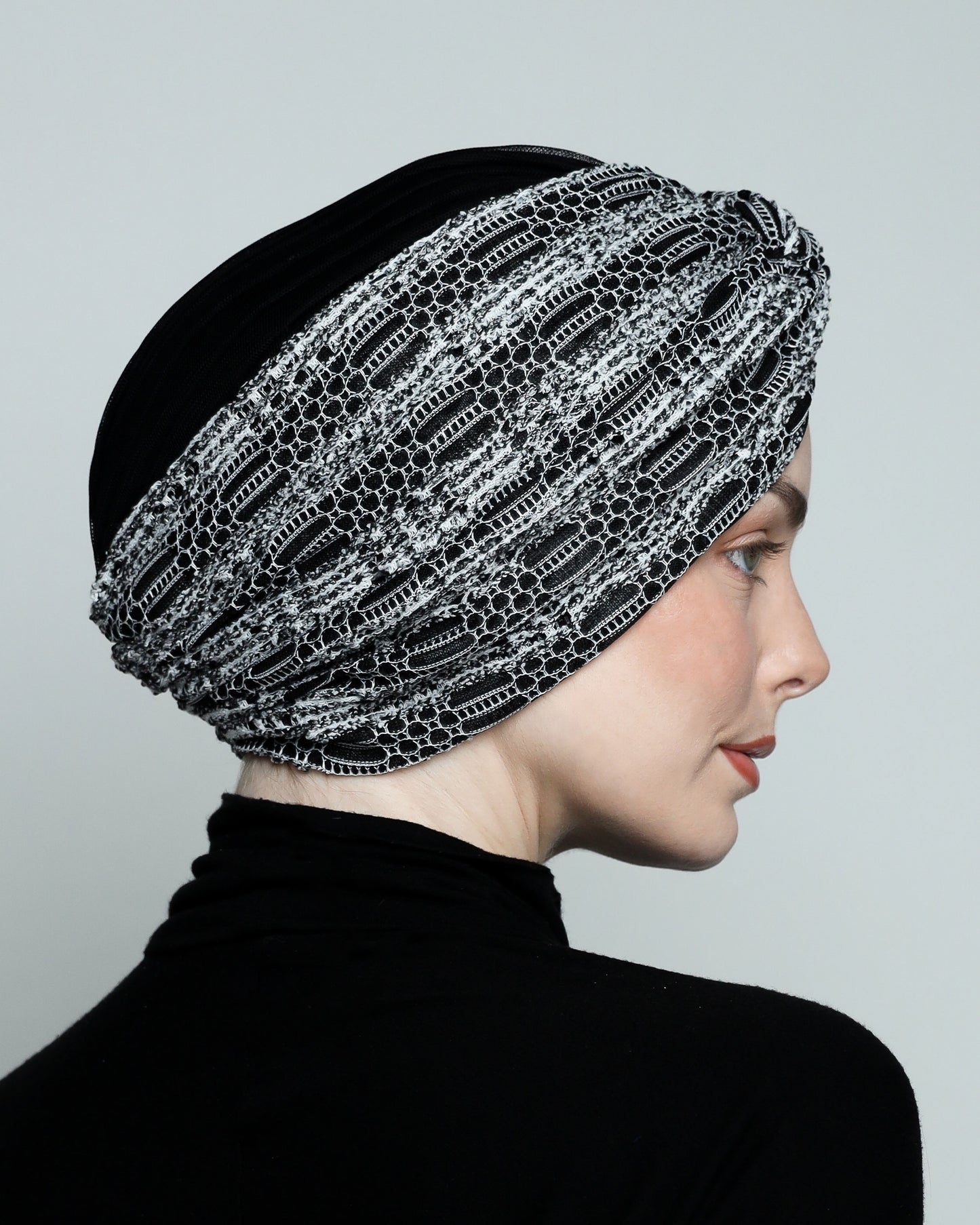 Twisted BW Knitting Turban